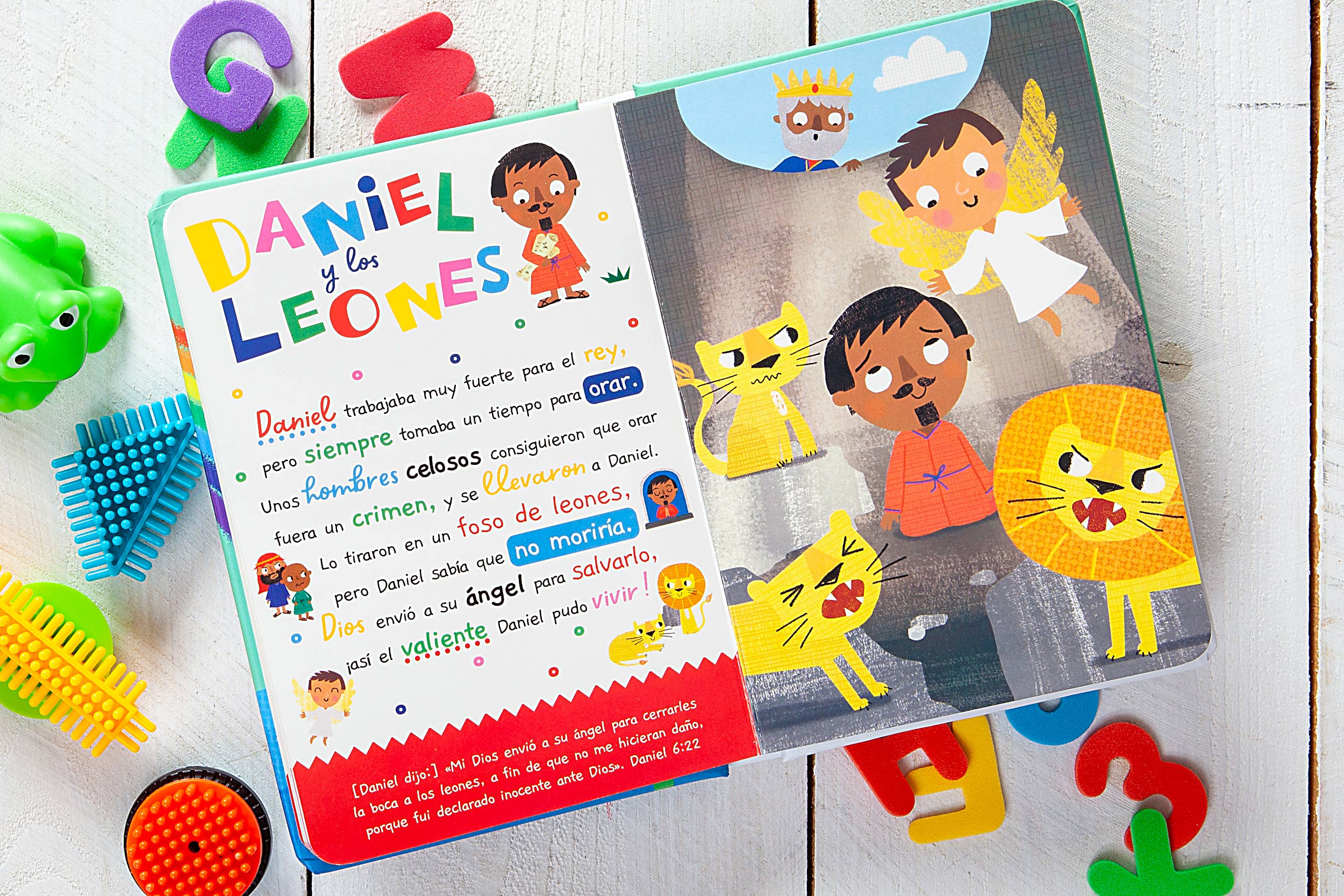 Mi primera Biblia para pequeñitos