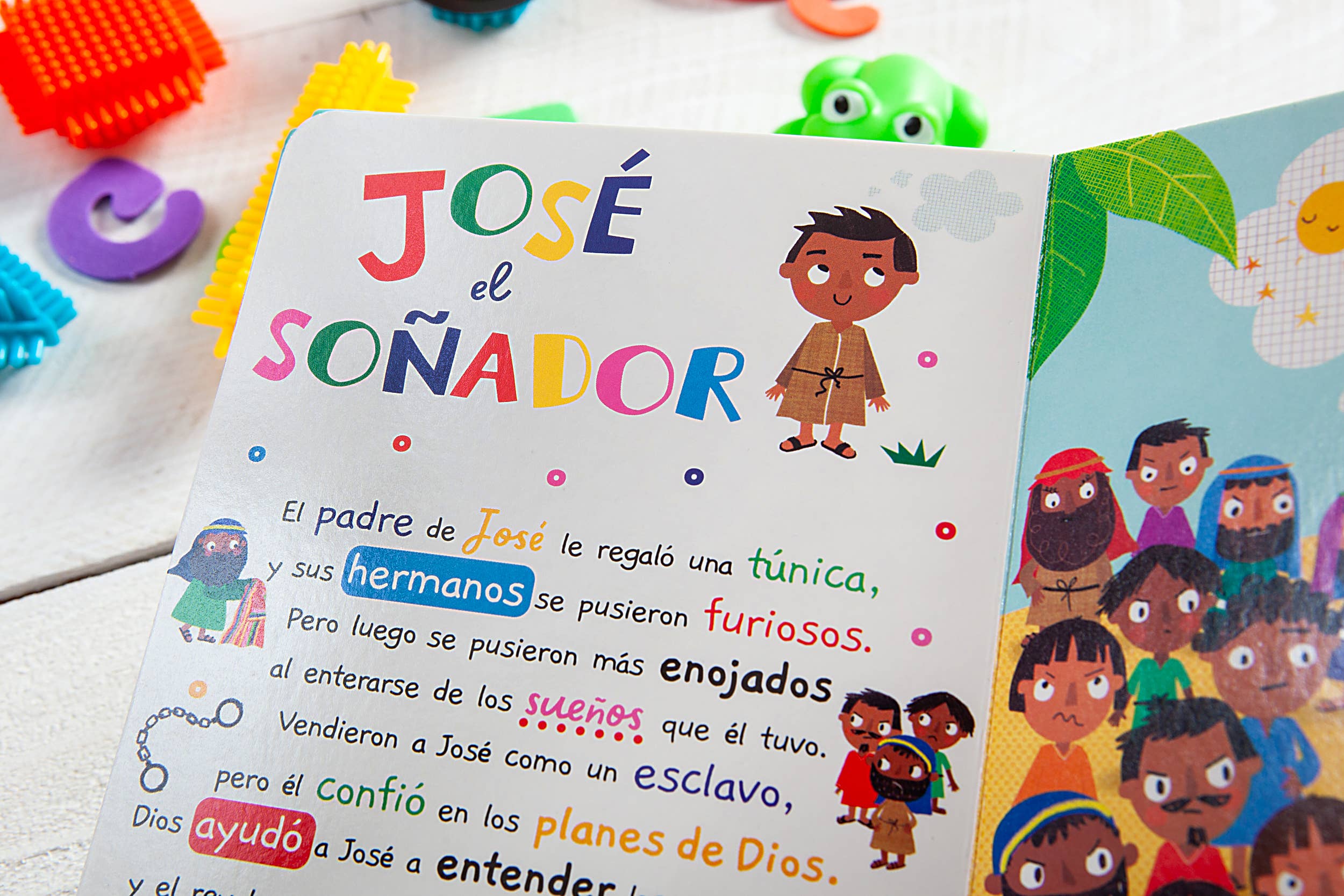 Mi primera Biblia para pequeñitos